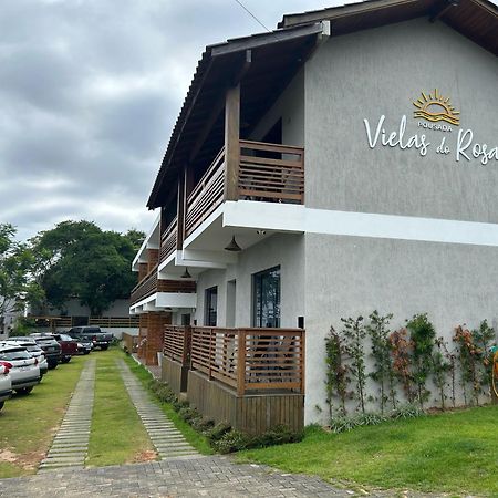 Pousada Vielas Do Rosa - Centrinho Da Praia Do Rosa Luaran gambar